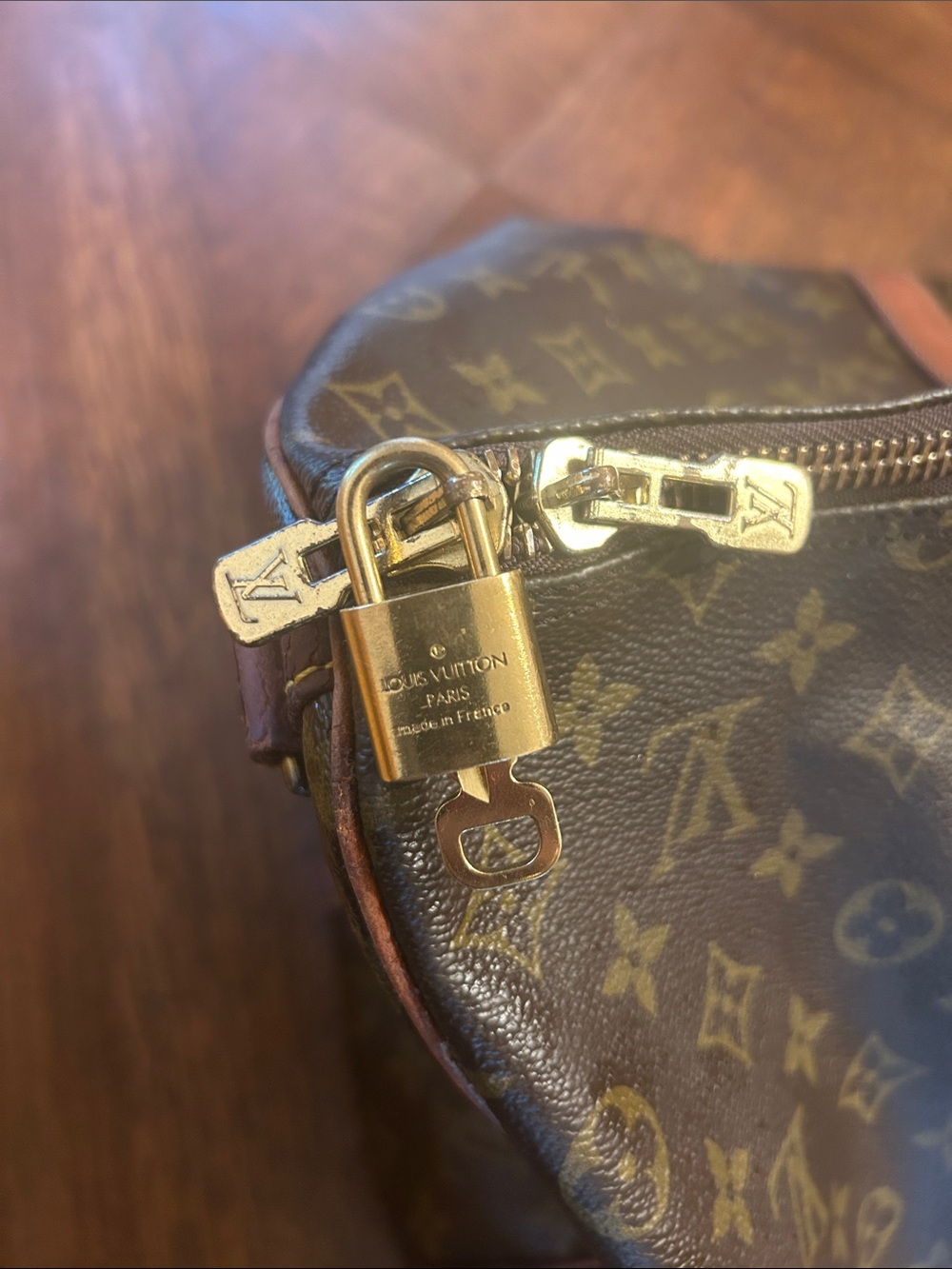 Louis Vuitton Brown Monogram Travel Duffel with Tan/brown trim - Picture 3 of 11